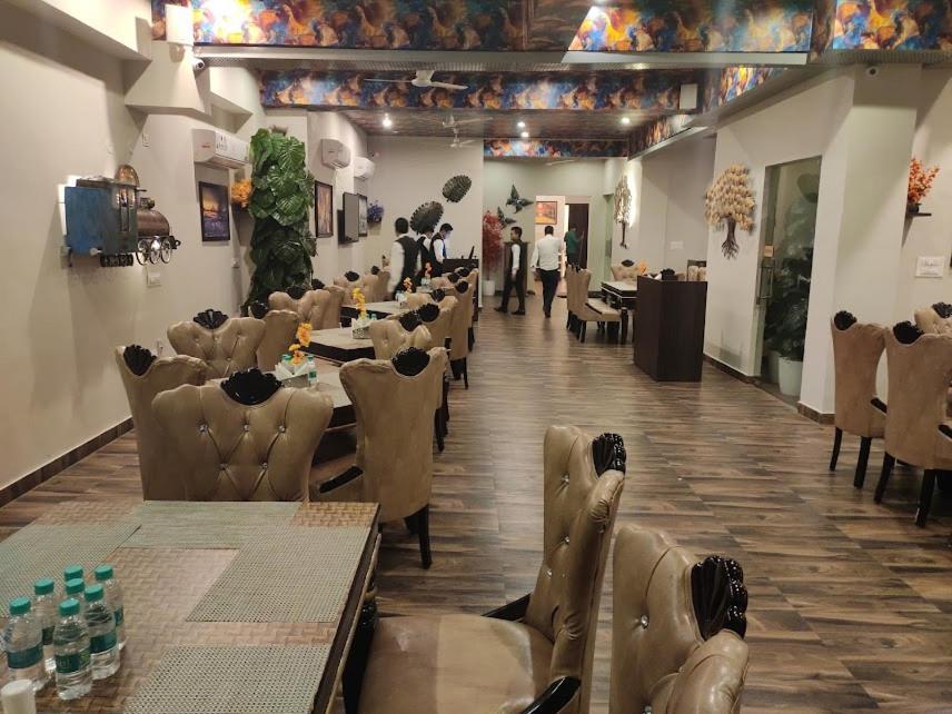 Anandan Citrine Hotel วรินดาวัน ภายนอก รูปภาพ