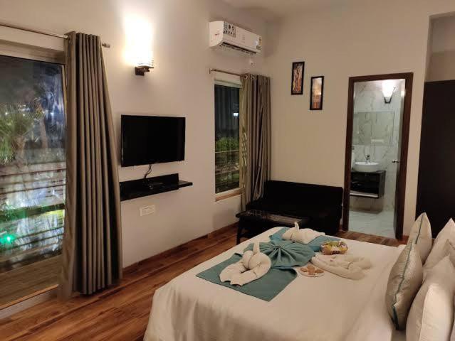 Anandan Citrine Hotel วรินดาวัน ภายนอก รูปภาพ